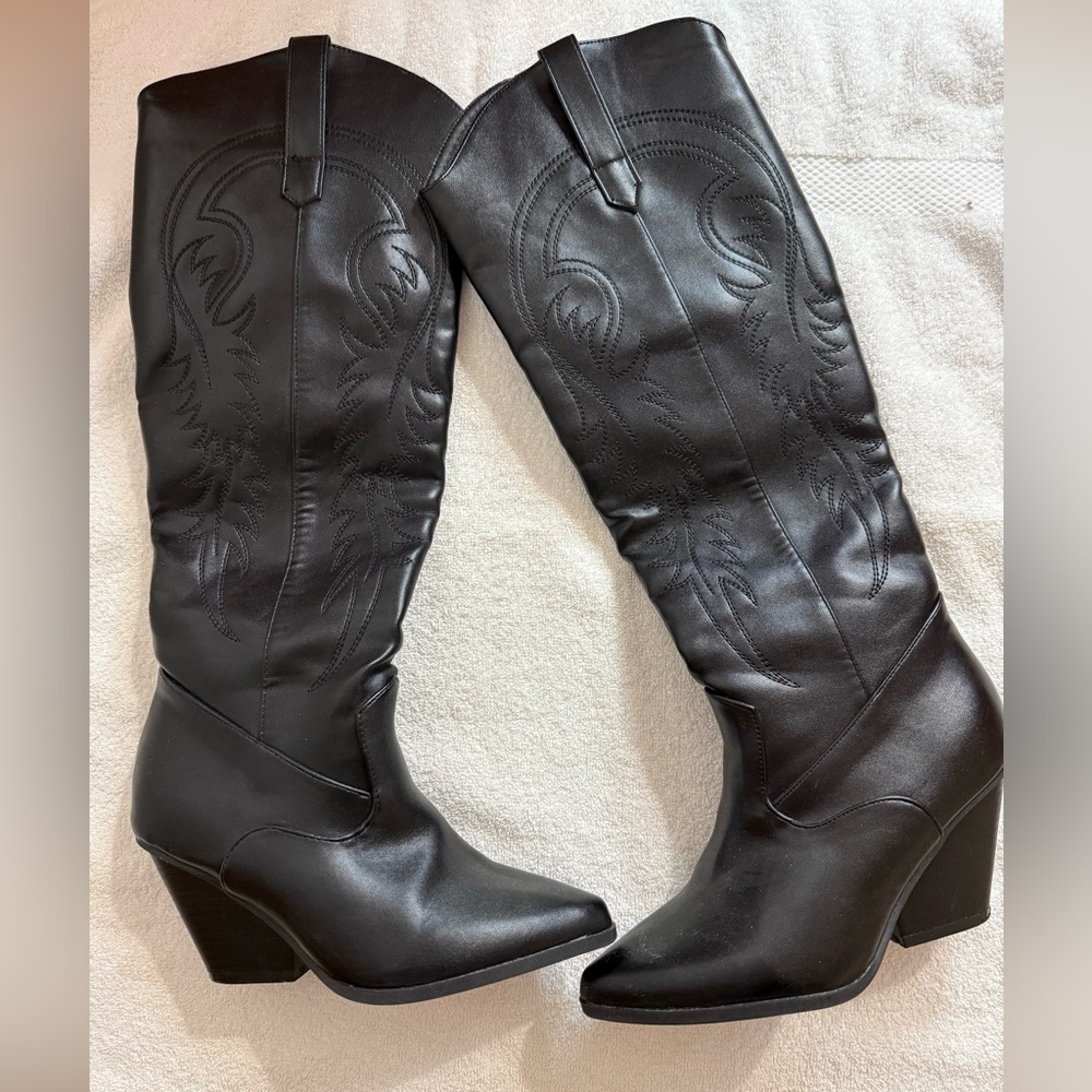 Black Western-Style Women's Boots
